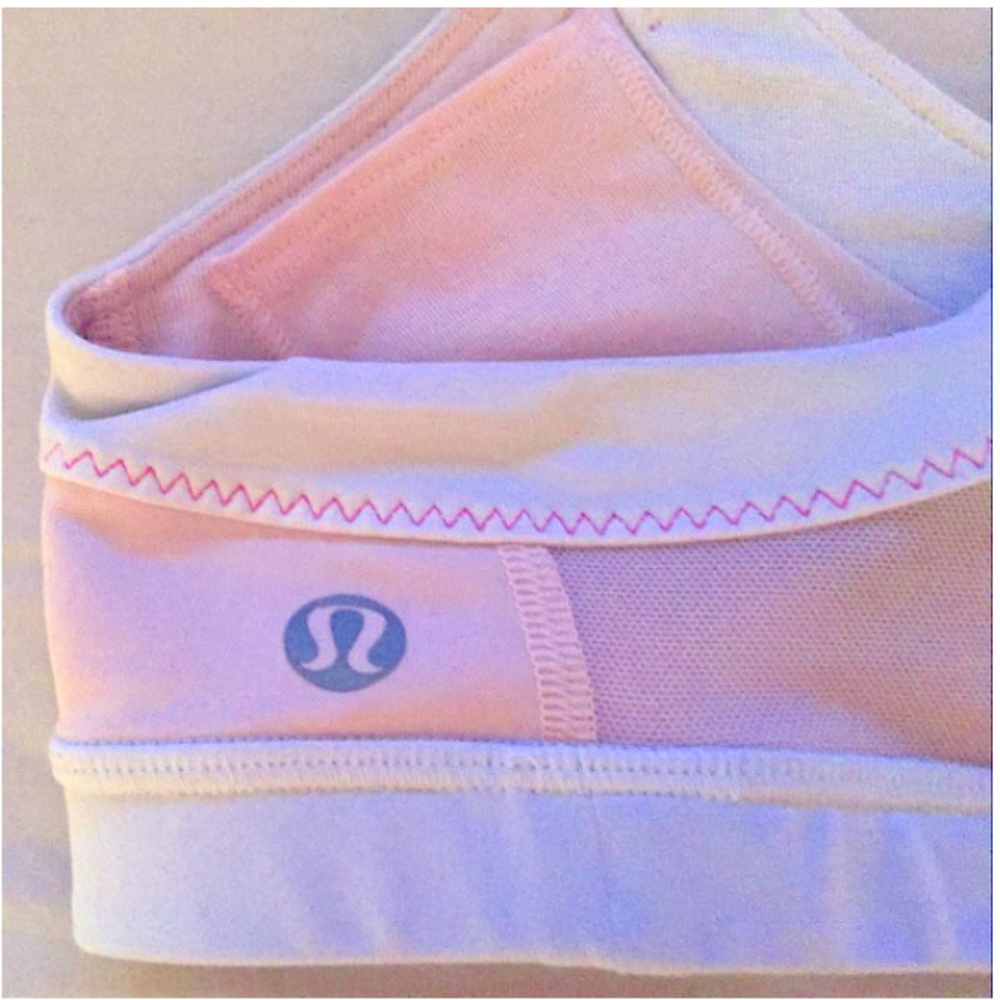 Lululemon sports bra, size 4